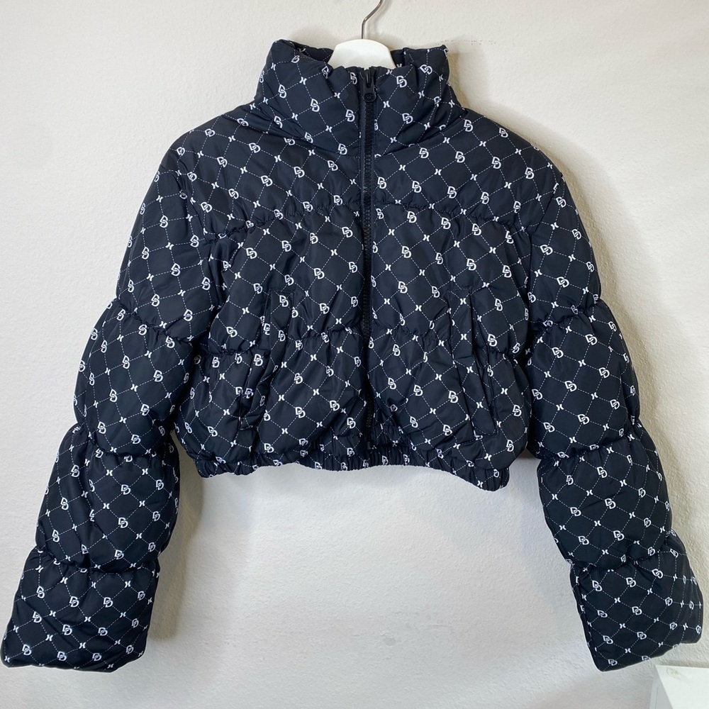 Black/white H&M crop puffer jacket